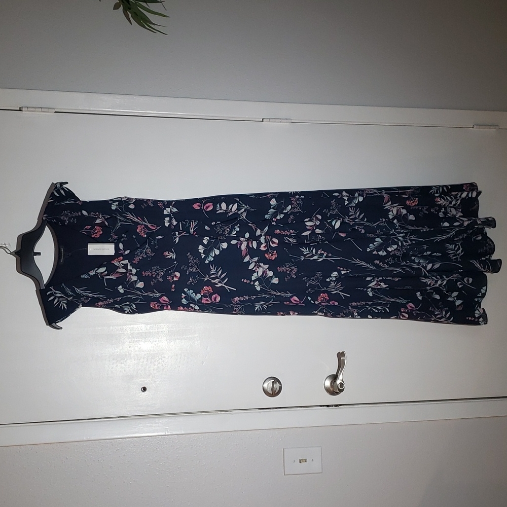 Women's dress size 4